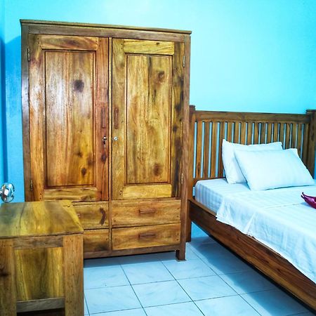 Kj Purple House Senggigi Apartment Ngoại thất bức ảnh